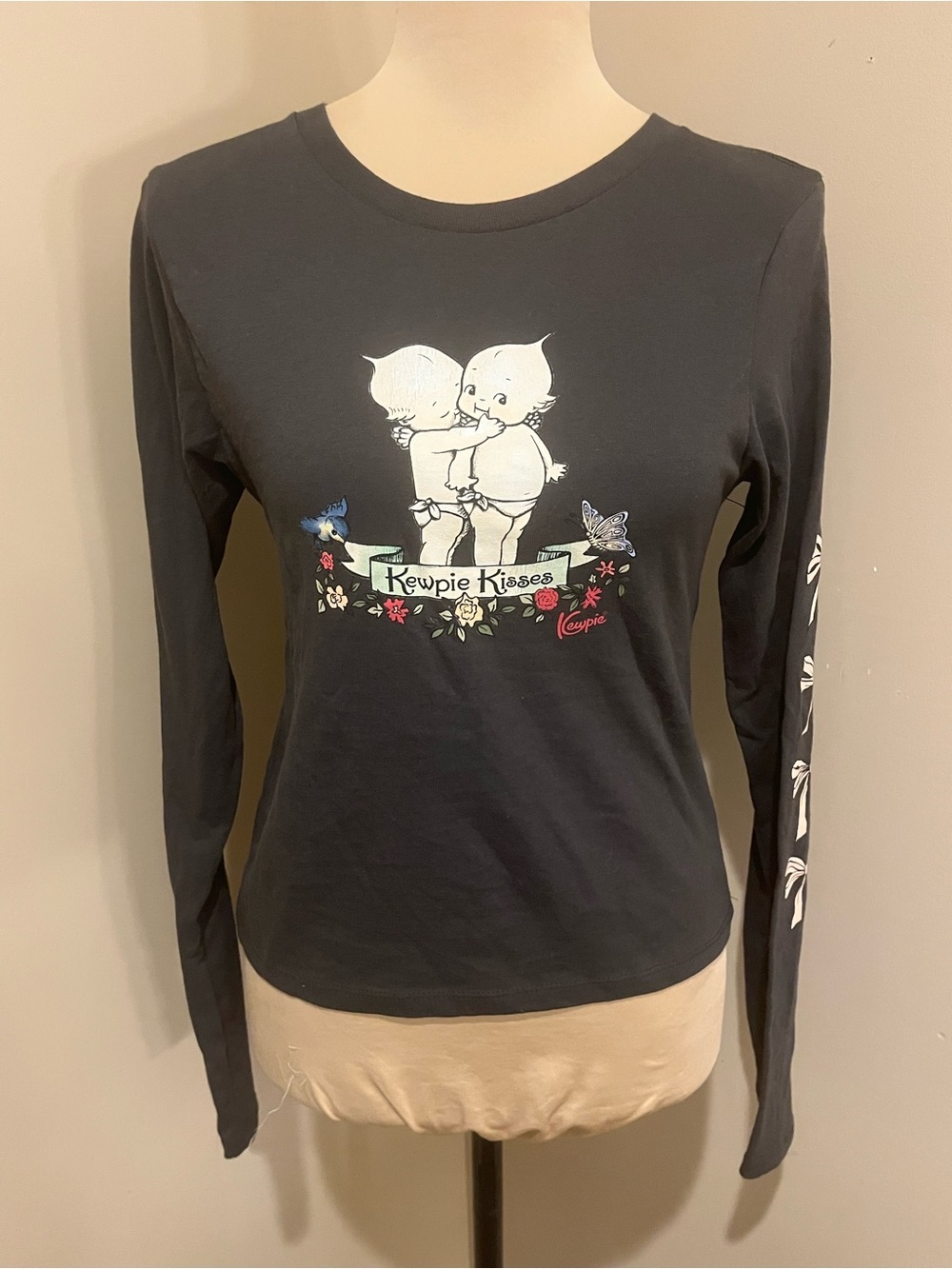 Kewpie Kisses Long Sleeve Graphic Tee - Dark Grey with White Print